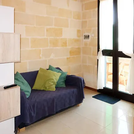 Sala Bianca 100s
