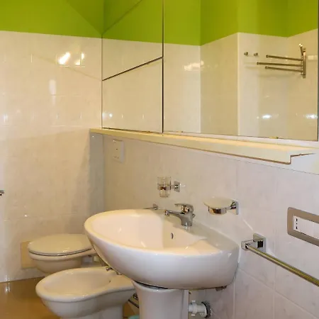 Sala Bianca 100s